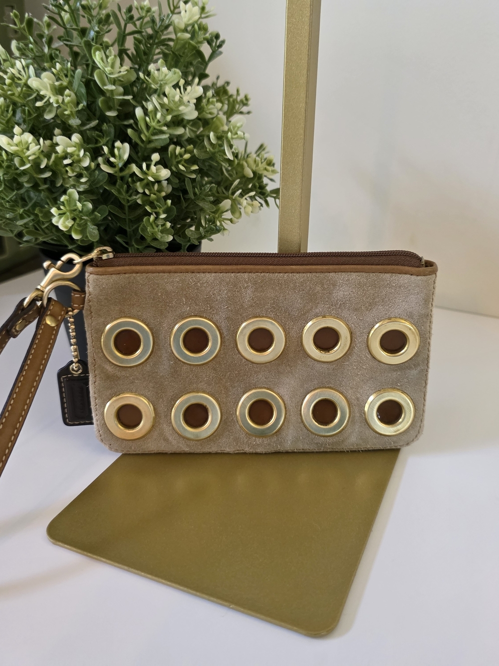 Coach Camel Suede Eyelet Wristlet Gold Grommet Zip Pouch Y2k Clutch